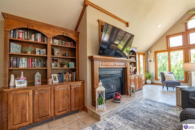103 Coventry Lane, Bardstown, KY 40004