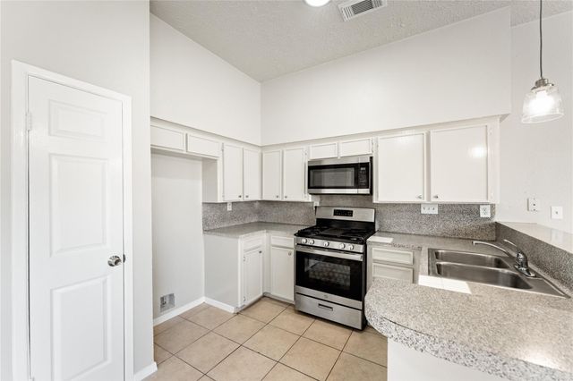 10746 Staghill Drive, Houston, TX 77064