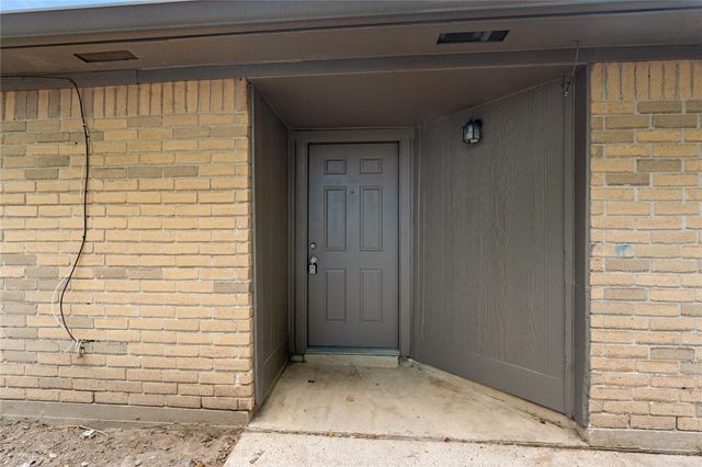 10746 Staghill Drive, Houston, TX 77064