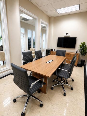 110 MERRICK Way 3A, Coral Gables, FL 33134