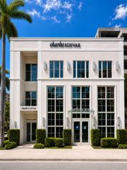 110 MERRICK Way 3A, Coral Gables, FL 33134