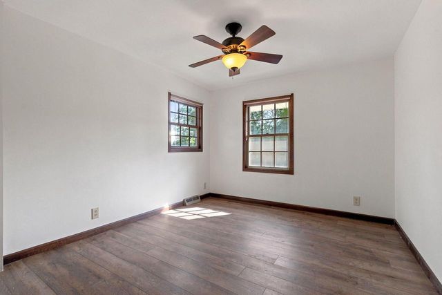 8715 108th AVENUE, Pleasant Prairie, WI 53158