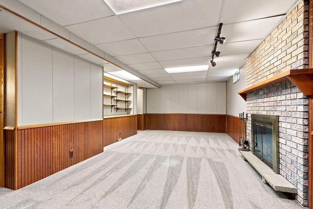 8715 108th AVENUE, Pleasant Prairie, WI 53158