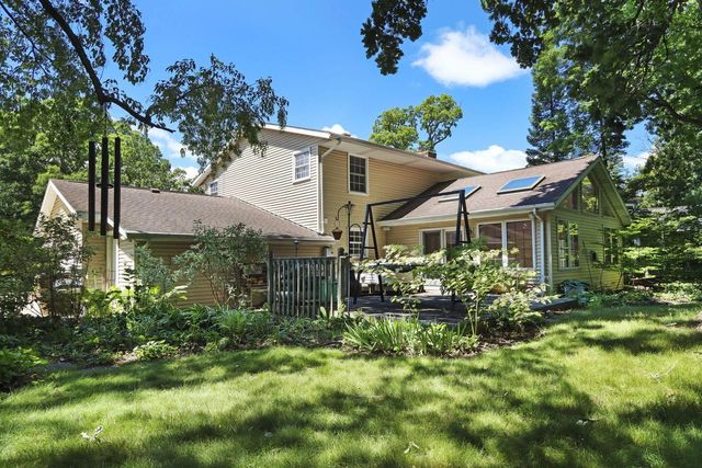 8715 108th AVENUE, Pleasant Prairie, WI 53158