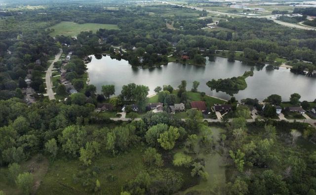8715 108th AVENUE, Pleasant Prairie, WI 53158
