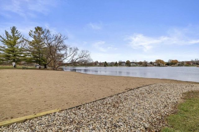 8715 108th AVENUE, Pleasant Prairie, WI 53158