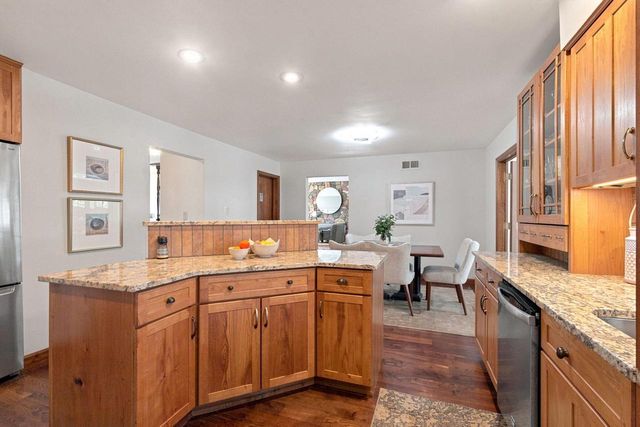 8715 108th AVENUE, Pleasant Prairie, WI 53158