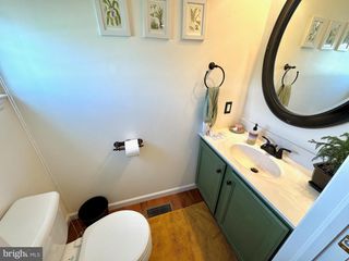 16 SELTZER AVE, Womelsdorf, PA 19567