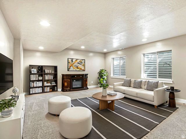 3257 W STOKER CV, South Jordan, UT 84095