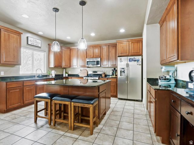 3257 W STOKER CV, South Jordan, UT 84095
