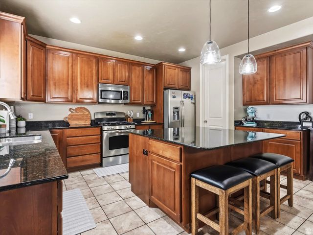 3257 W STOKER CV, South Jordan, UT 84095