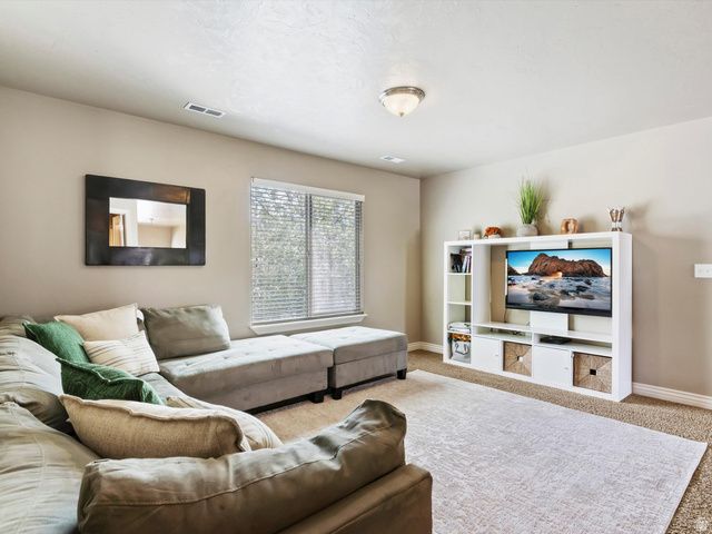 3257 W STOKER CV, South Jordan, UT 84095