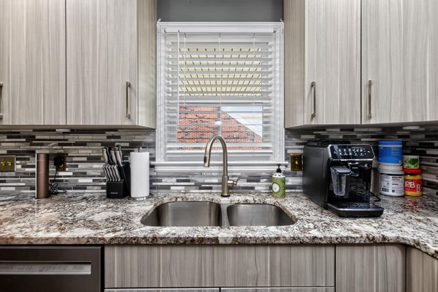 4301 Gum Tree Lane, Lexington, KY 40513