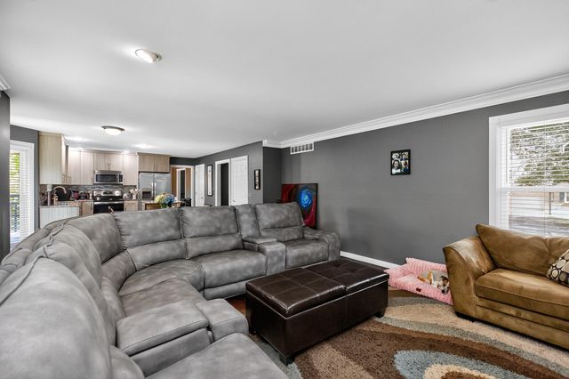 4301 Gum Tree Lane, Lexington, KY 40513