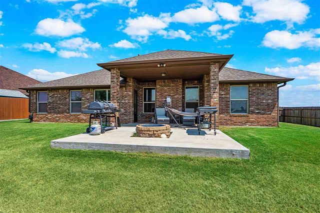 5061 NE Viking Ln, Lawton, OK 73507