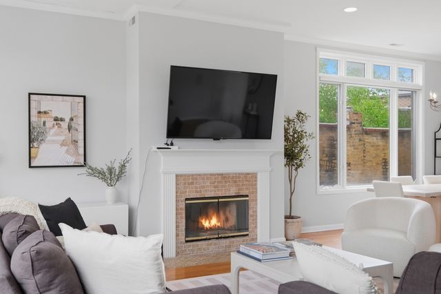 2919 N BURLING Street G, Chicago, IL 60657
