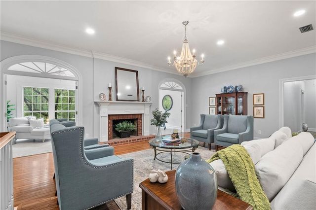 8200 Whisper Lakes Court, Mobile, AL 36619