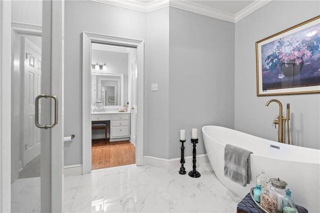 8200 Whisper Lakes Court, Mobile, AL 36619