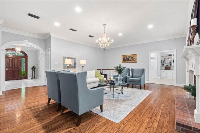 8200 Whisper Lakes Court, Mobile, AL 36619