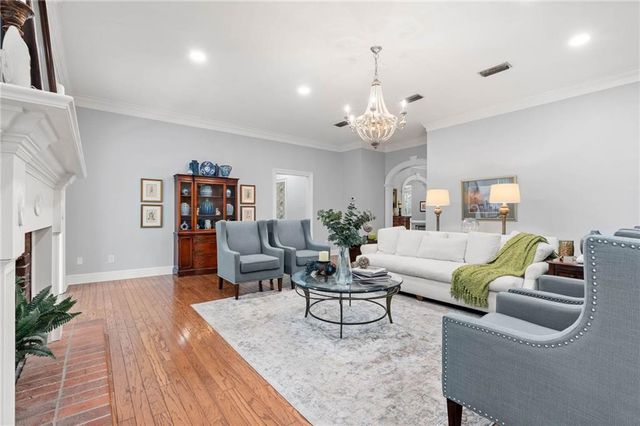 8200 Whisper Lakes Court, Mobile, AL 36619