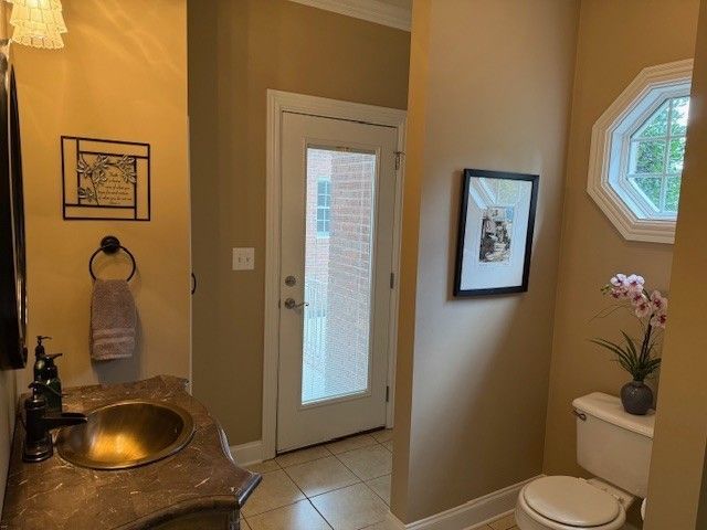 323 Ridgecrest Dr, Winchester, TN 37398