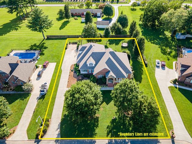 323 Ridgecrest Dr, Winchester, TN 37398