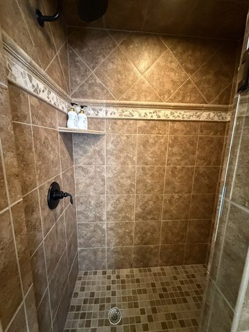 323 Ridgecrest Dr, Winchester, TN 37398