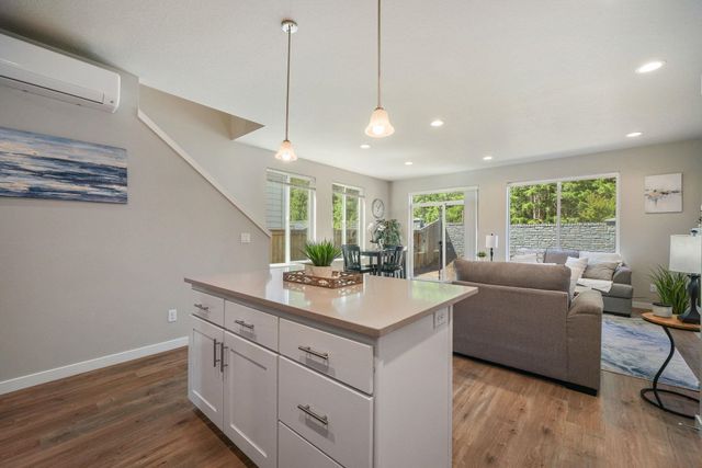 5139 NW Torchcrest Pl, Corvallis, OR 97330