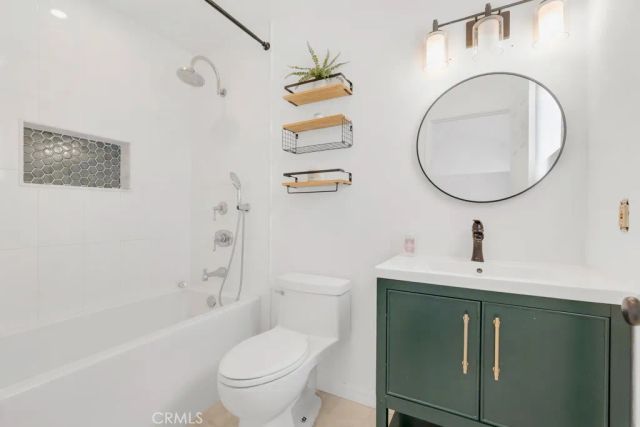 4341 Freedom Drive C, Calabasas, CA 91302