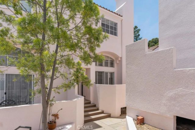 4341 Freedom Drive C, Calabasas, CA 91302