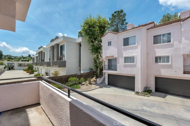 4341 Freedom Drive C, Calabasas, CA 91302