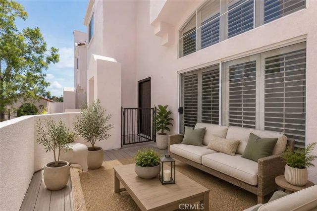 4341 Freedom Drive C, Calabasas, CA 91302