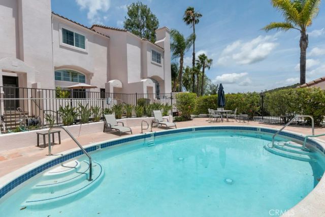 4341 Freedom Drive C, Calabasas, CA 91302