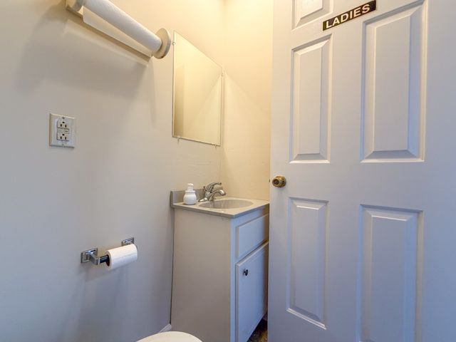700 N 1st St, Pulaski, TN 38478