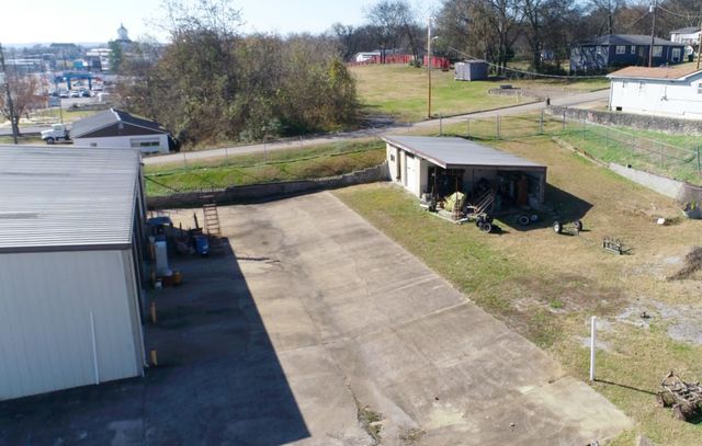 700 N 1st St, Pulaski, TN 38478