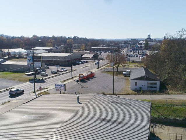 700 N 1st St, Pulaski, TN 38478