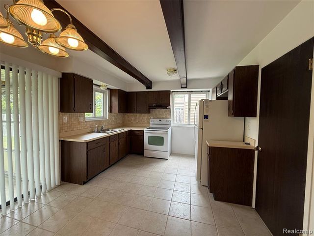 44062 Proctor Road, Canton, MI 48188