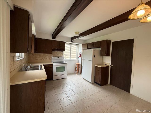44062 Proctor Road, Canton, MI 48188