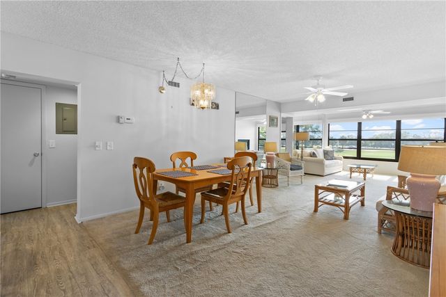 45 Plantation Drive 204, Vero Beach, FL 32966