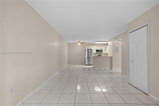 15619 SW 73rd Cir Terrace 10-9, Miami, FL 33193
