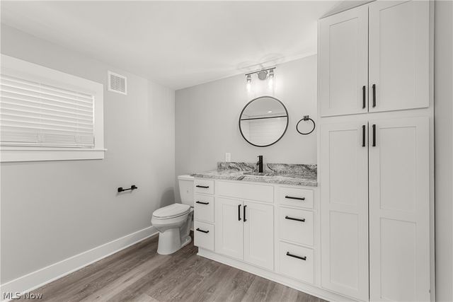 37384 Detroit Road, Avon, OH 44011