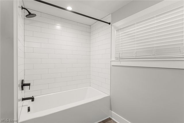 37384 Detroit Road, Avon, OH 44011