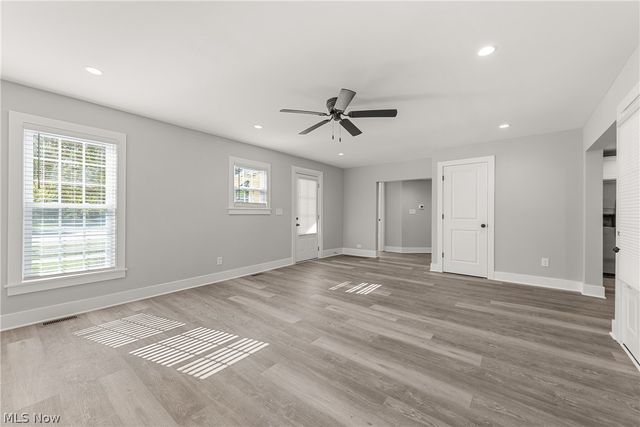 37384 Detroit Road, Avon, OH 44011