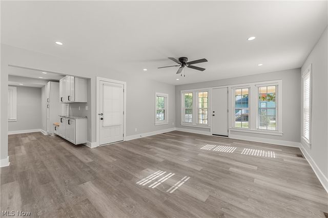 37384 Detroit Road, Avon, OH 44011