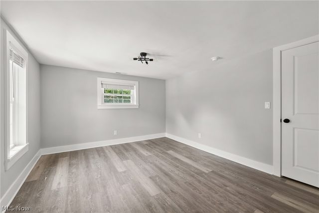 37384 Detroit Road, Avon, OH 44011