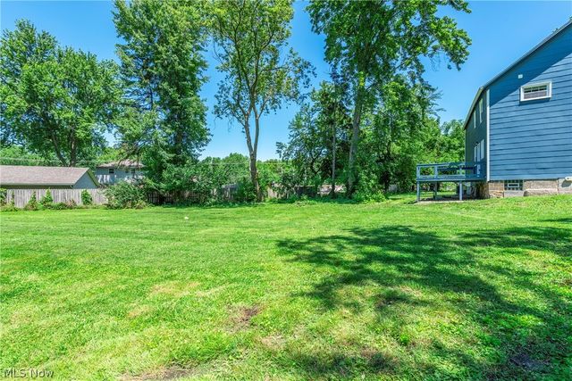 37384 Detroit Road, Avon, OH 44011