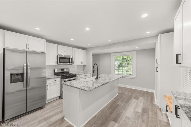 37384 Detroit Road, Avon, OH 44011