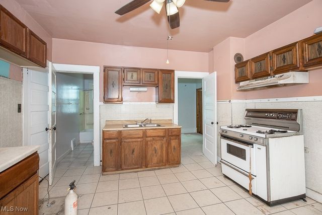 627 E 126th Street, Cleveland, OH 44108