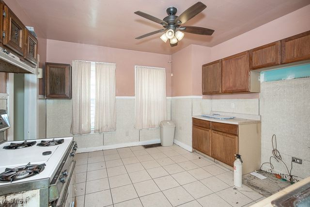 627 E 126th Street, Cleveland, OH 44108