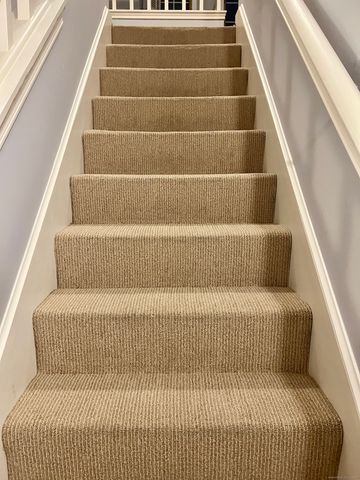 523 Old Pond Lane 523, Norwich, CT 06360